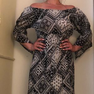 Black and White Paisley Printed Summer Dress!!